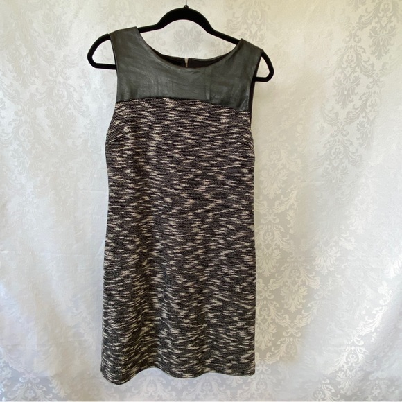 Little Black Dress! FALL🍁Woven knit, lined, comfortable!Cynthia Rowley - Picture 2 of 9